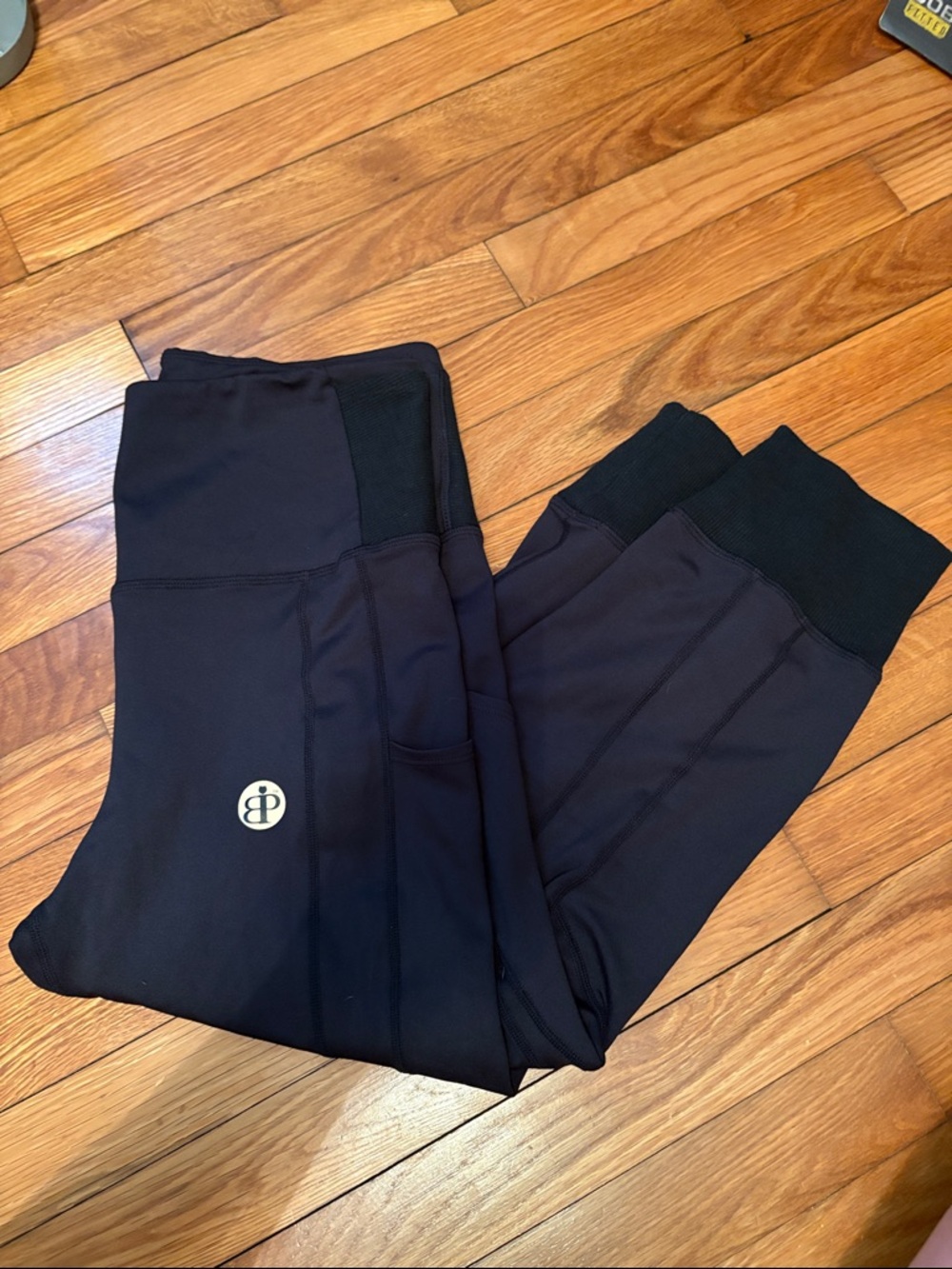Peach Bum Black Active Leggings